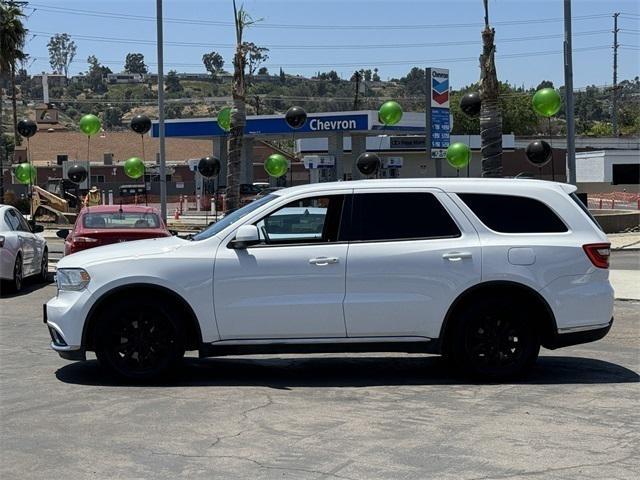 Photo of 2015 Bright White Clearcoat Dodge Durango