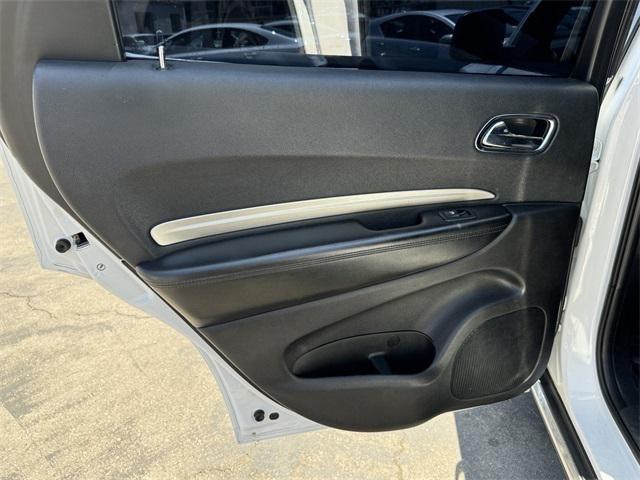 Photo of 2015 Bright White Clearcoat Dodge Durango