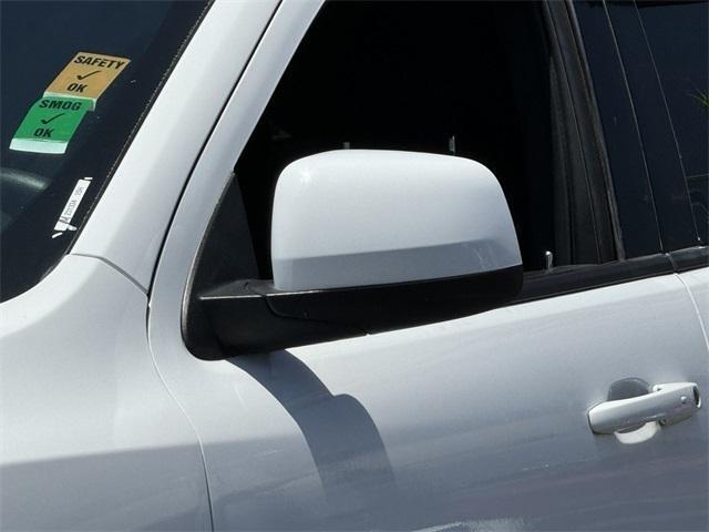 Photo of 2015 Bright White Clearcoat Dodge Durango