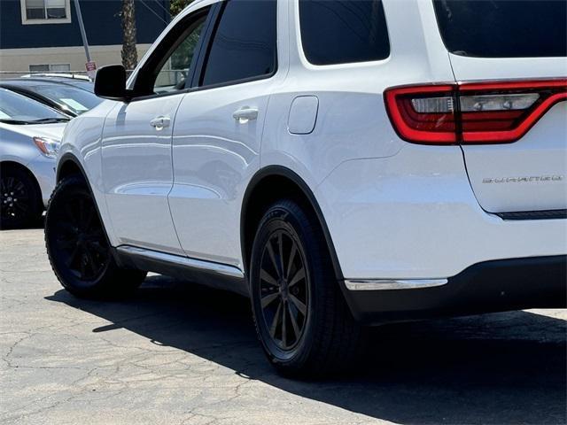 Photo of 2015 Bright White Clearcoat Dodge Durango