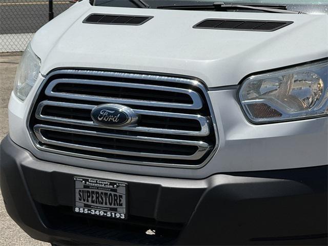 Photo of 2016 Oxford White Ford Transit-350