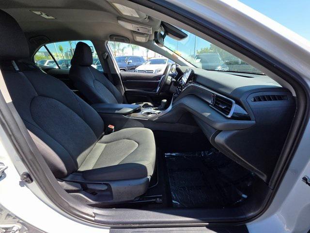 Photo of 2022 Off White Toyota Camry