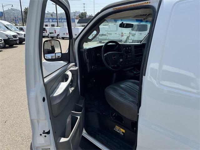Photo of 2022 Summit White GMC Savana 2500