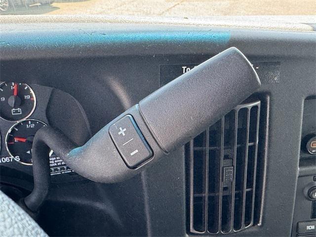 Photo of 2022 Summit White GMC Savana 2500