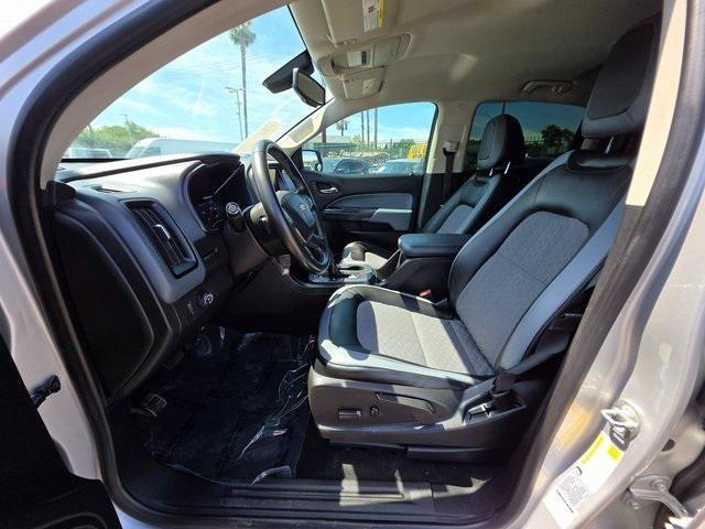 Photo of 2017 Silver Ice Metallic Chevrolet Colorado
