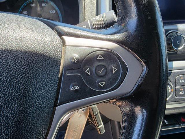 Photo of 2018 Summit White Chevrolet Colorado