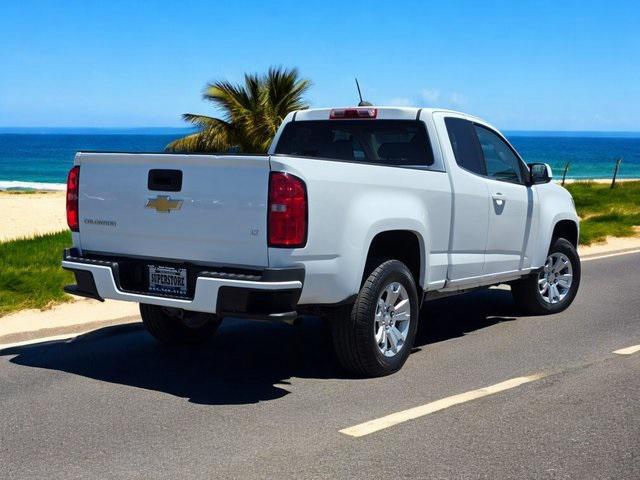 Photo of 2018 Summit White Chevrolet Colorado