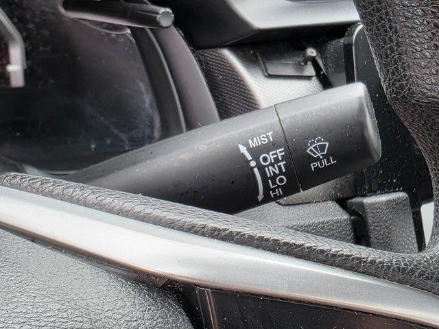 Photo of 2018 Taffeta White Honda Civic