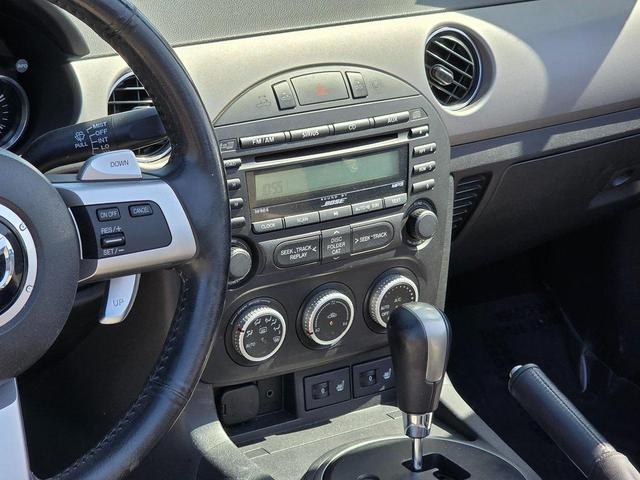Photo of 2011 Dolphin Gray Mica Mazda MX-5 Miata