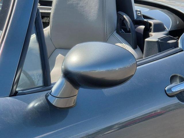 Photo of 2011 Dolphin Gray Mica Mazda MX-5 Miata