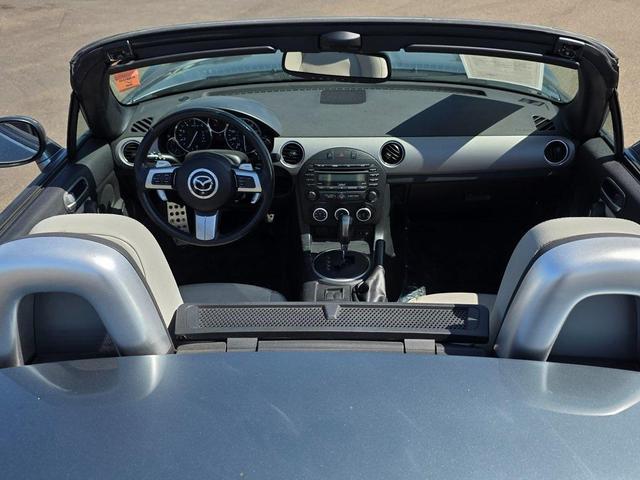 Photo of 2011 Dolphin Gray Mica Mazda MX-5 Miata
