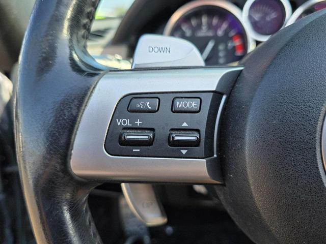 Photo of 2011 Dolphin Gray Mica Mazda MX-5 Miata