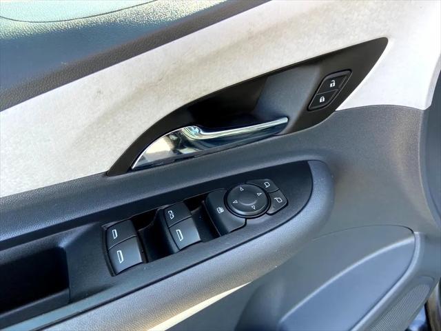 Photo of 2017 Mosaic Black Metallic Chevrolet Bolt EV