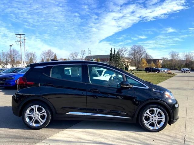 Photo of 2017 Mosaic Black Metallic Chevrolet Bolt EV