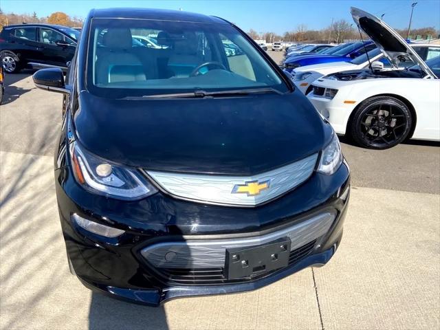Photo of 2017 Mosaic Black Metallic Chevrolet Bolt EV