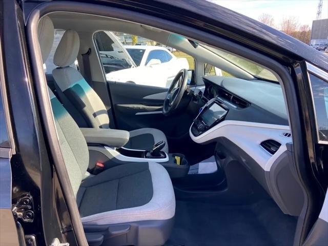 Photo of 2017 Mosaic Black Metallic Chevrolet Bolt EV