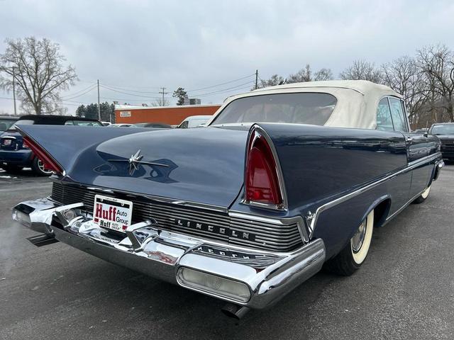 Photo of 1957 Blue Lincoln Premiere