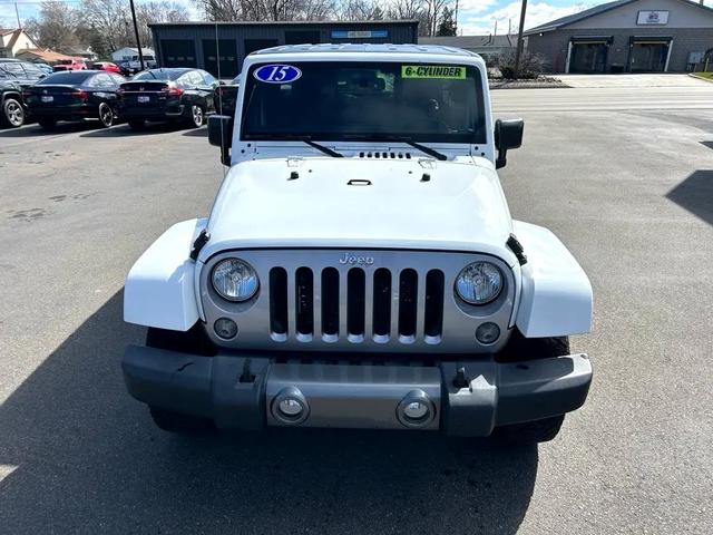 Photo of 2015 Bright White Clearcoat Jeep Wrangler Unlimited