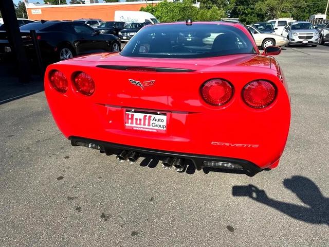 Photo of 2005 Victory Red Chevrolet Corvette