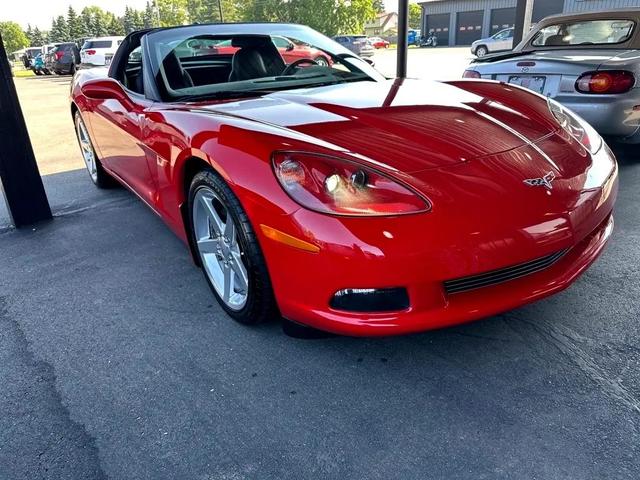 Photo of 2005 Victory Red Chevrolet Corvette