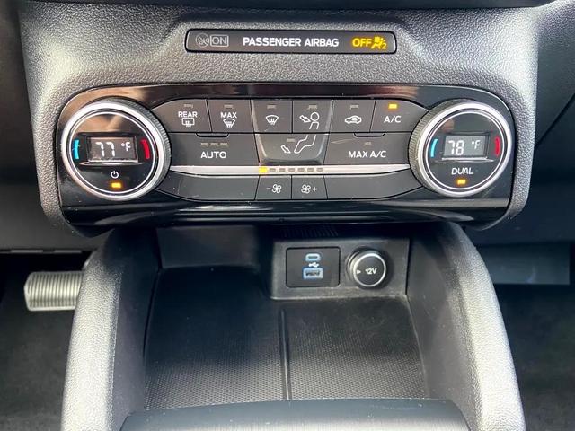 Photo of 2021 Agate Black Ford Escape