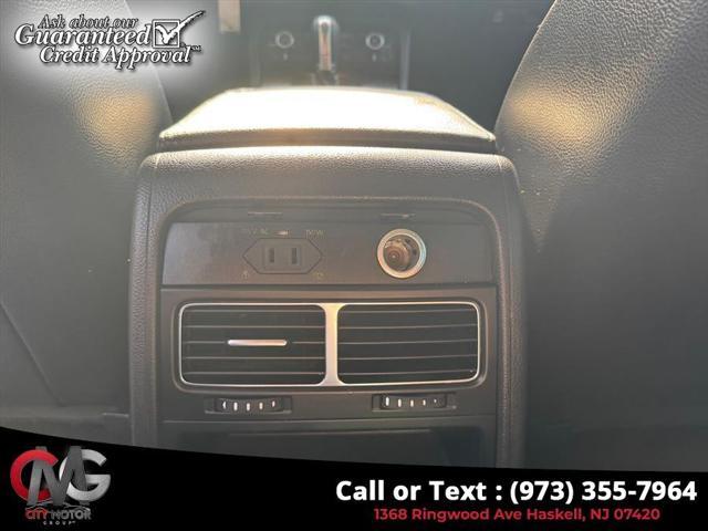 Photo of 2013 Black Uni Volkswagen Touareg