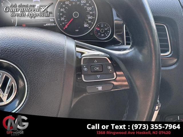 Photo of 2013 Black Uni Volkswagen Touareg