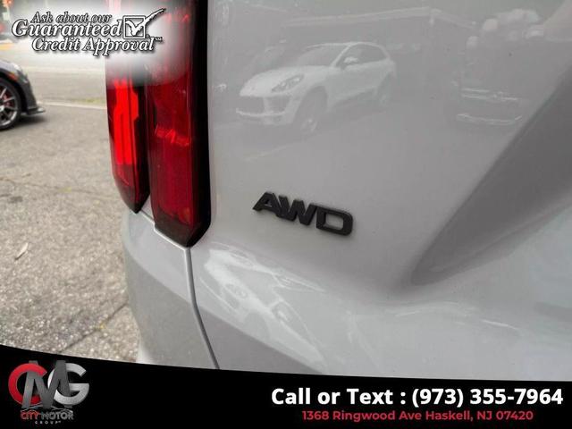 Photo of 2022 Wolf Gray Kia Sorento