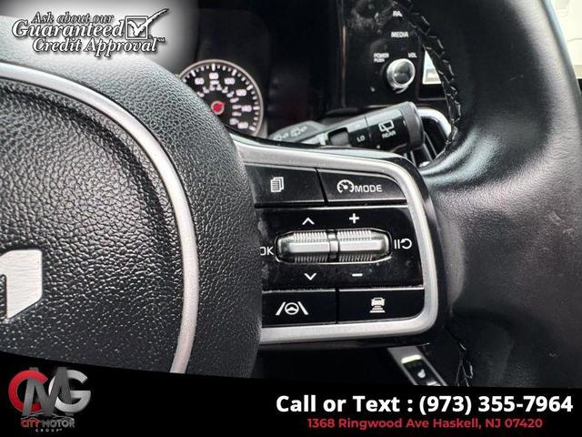 Photo of 2022 Wolf Gray Kia Sorento