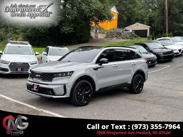 Photo of 2022 Wolf Gray Kia Sorento