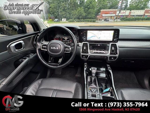 Photo of 2022 Wolf Gray Kia Sorento