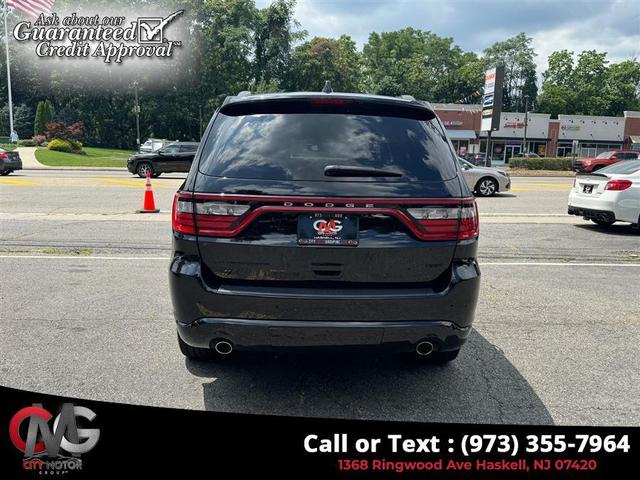 Photo of 2019 Db Black Crystal Clearcoat Dodge Durango
