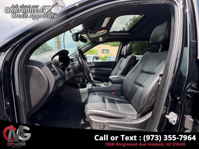 Photo of 2019 Db Black Crystal Clearcoat Dodge Durango