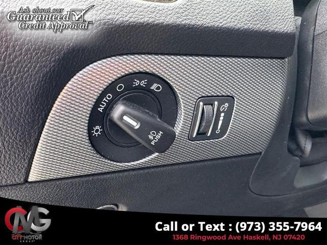 Photo of 2019 Db Black Crystal Clearcoat Dodge Durango