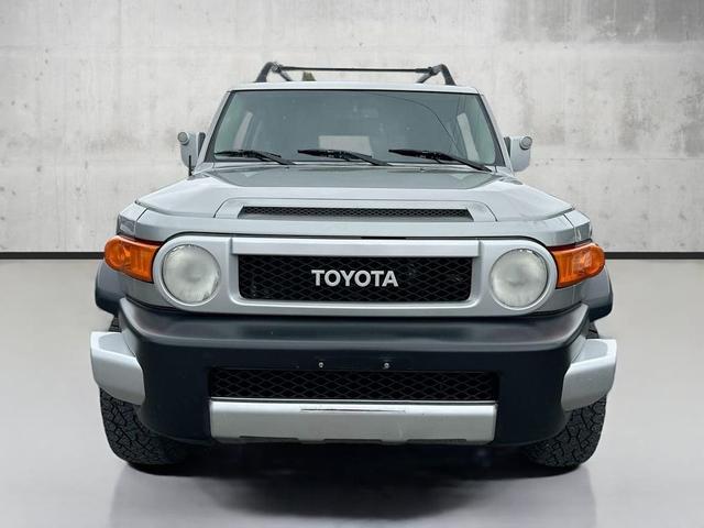 Photo of 2010 Silver Fresco Metallic Toyota FJ Cruiser