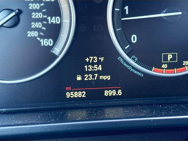 Photo of 2014 Alpine White BMW X5
