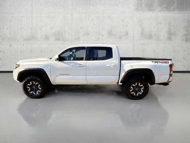 Photo of 2022 White Toyota Tacoma
