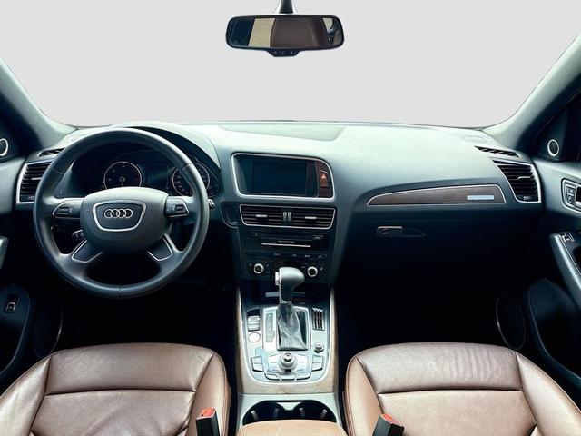 Photo of 2014 Moonlight Blue Metallic Audi Q5