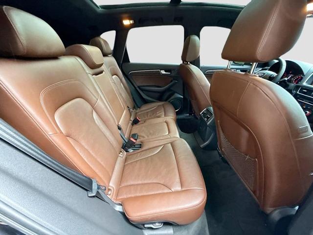 Photo of 2014 Moonlight Blue Metallic Audi Q5