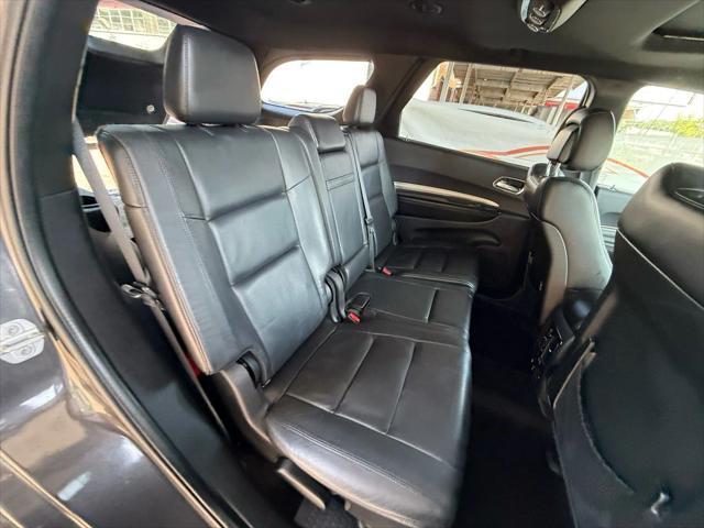 Photo of 2017 Granite Metallic Clearcoat Dodge Durango