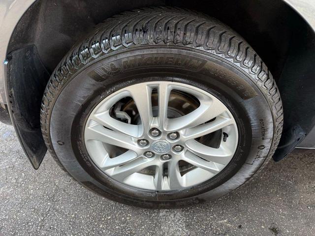 Photo of 2020 Gray Buick Enclave