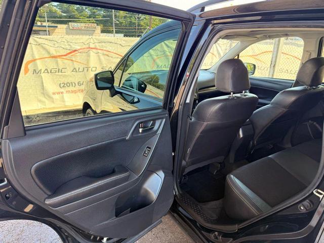Photo of 2018 Crystal Black Silica Subaru Forester