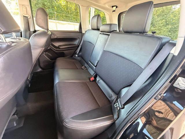 Photo of 2018 Crystal Black Silica Subaru Forester