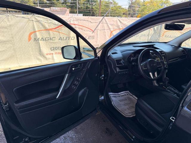 Photo of 2018 Crystal Black Silica Subaru Forester