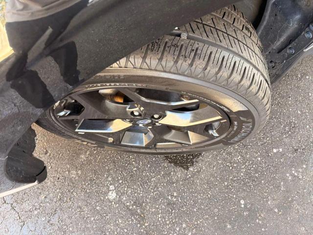 Photo of 2018 Crystal Black Silica Subaru Forester