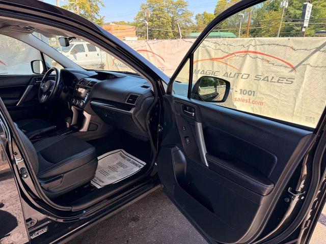 Photo of 2018 Crystal Black Silica Subaru Forester