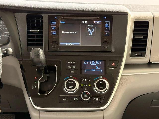 Photo of 2015 Attitude Black Toyota Sienna