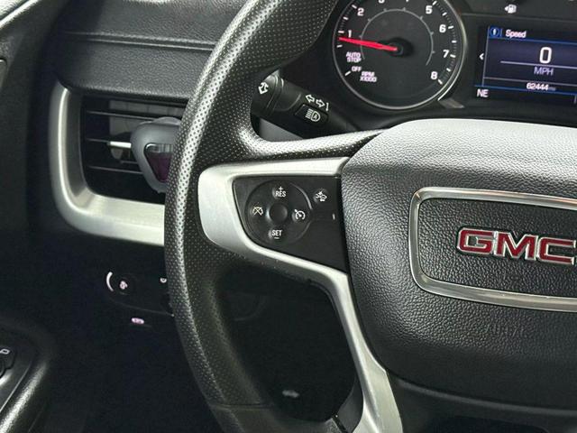 Photo of 2022 Summit White GMC Terrain