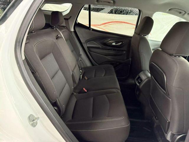Photo of 2022 Summit White GMC Terrain
