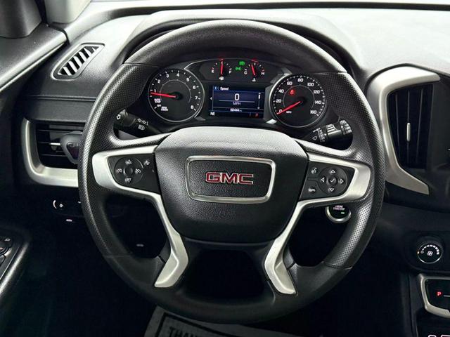 Photo of 2022 Summit White GMC Terrain